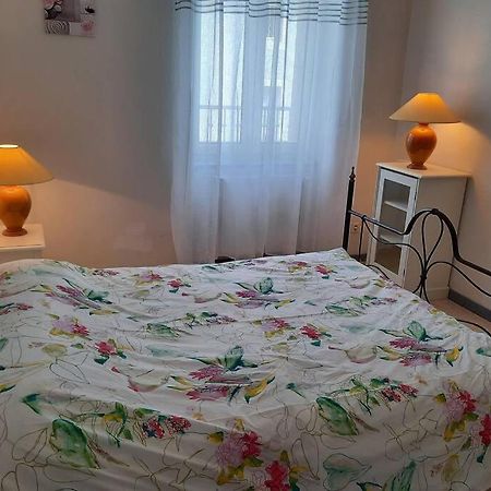 Saint Fortunat sur Eyrieux : Gite 4 à 6 personnes Extérieur photo