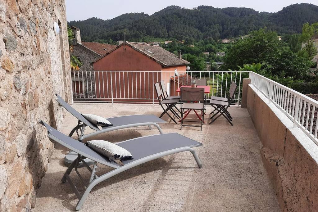 Saint Fortunat sur Eyrieux : Gite 4 à 6 personnes Extérieur photo